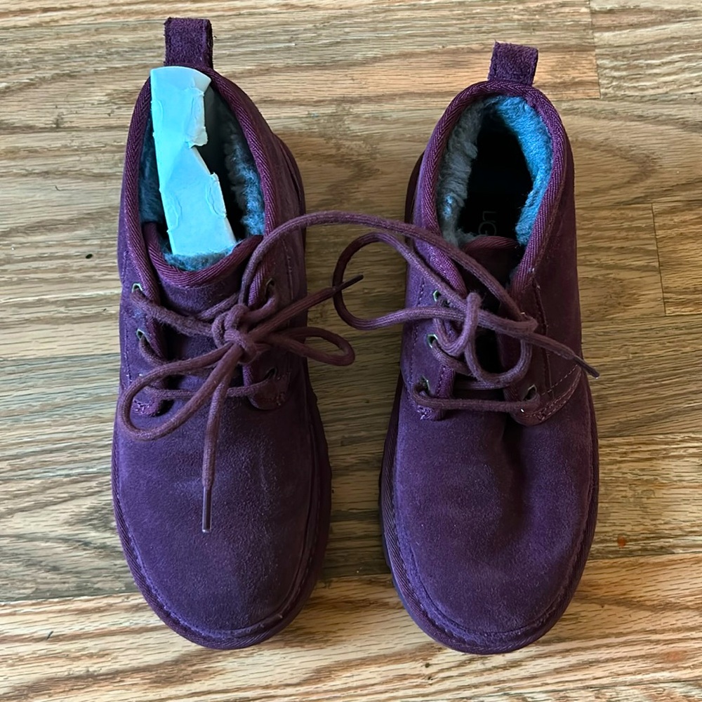 Ugg Neumel - image 1